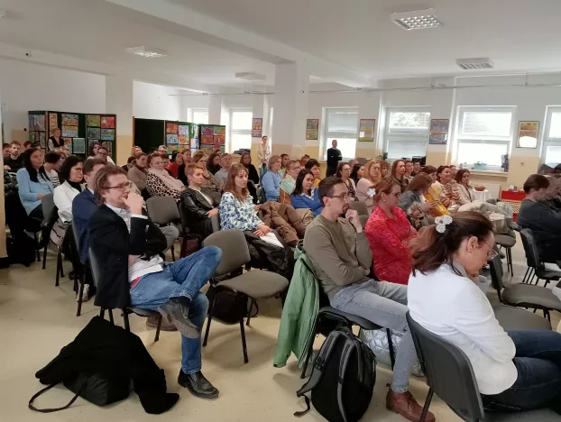 Szabadulószobába zárt és robotokkal barátkozó pedagógusok - KÉPEKKEL