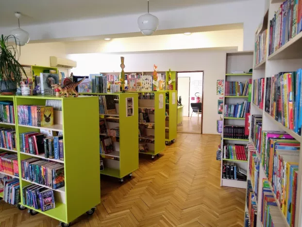 Galántai könyvtár