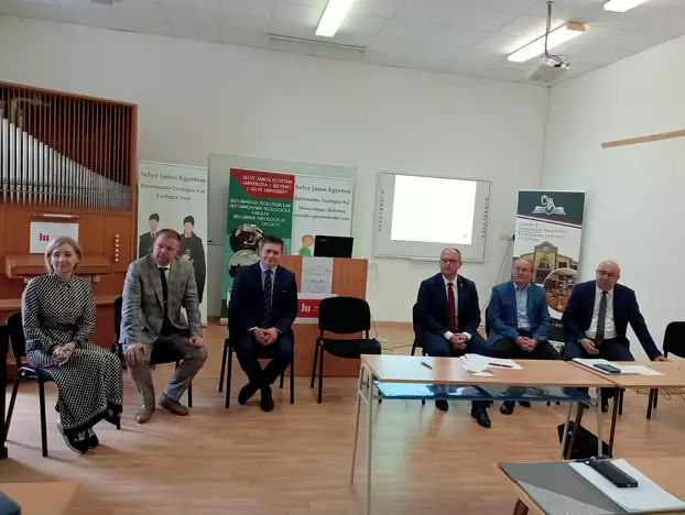 HISZÜNK – konferencia: XXI. századi sorskérdéseink a Felvidéken – KÉPEKKEL