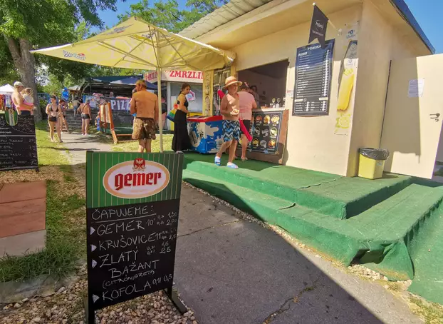 Kurinci strandbüfé