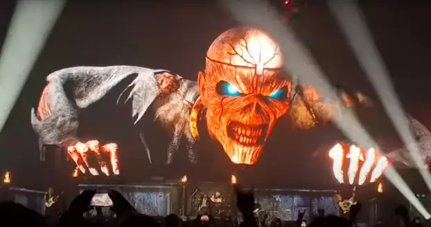 oliver-bezak-iron-maiden