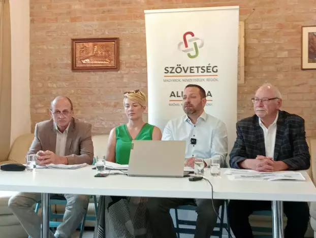 Az „interreges pénzesőről“ és a tervezett örvendetes fejlesztésekről - KÉPEKKEL 