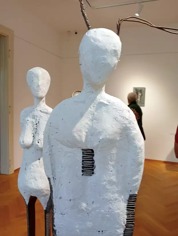 Ecce homo – Íme az ember: Čech Gábor „beszédes” fémszobrai a Platz Galériában– KÉPEKKEL