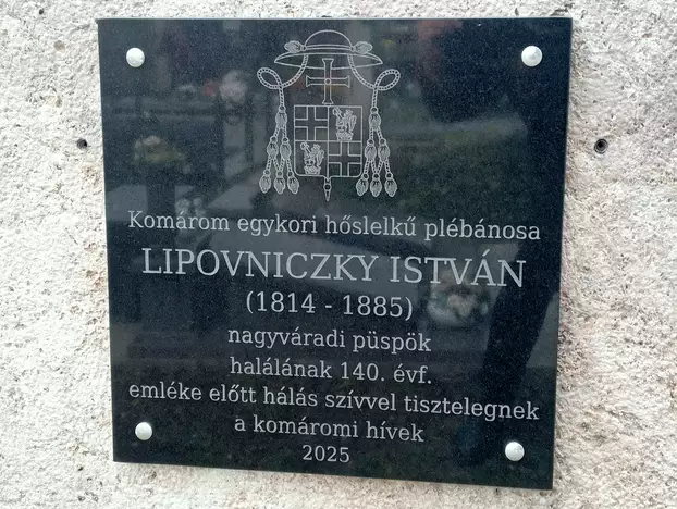 A hőslelkű komáromi plébánosra, Lipovniczky Istvánra emlékeztünk – KÉPEKKEL