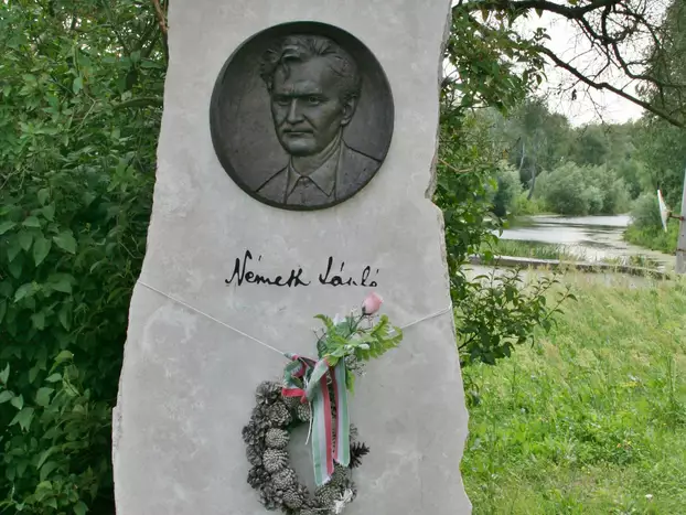 Emlékhelyek
