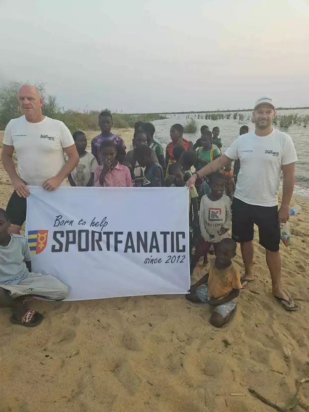 Afrikában is bizonyítottak a Sportfanatic jegesúszói – KÉPEKKEL