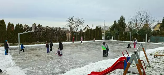 korcsolyapálya