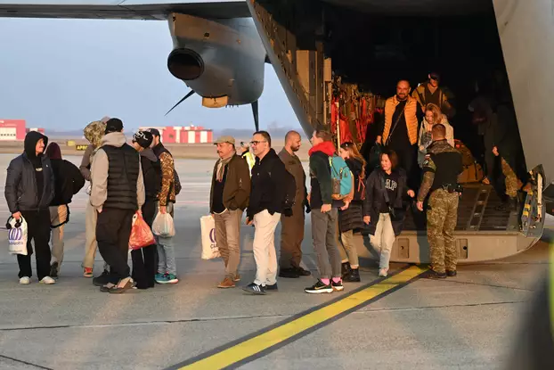 Repatriációs járat érkezik Pozsonyba