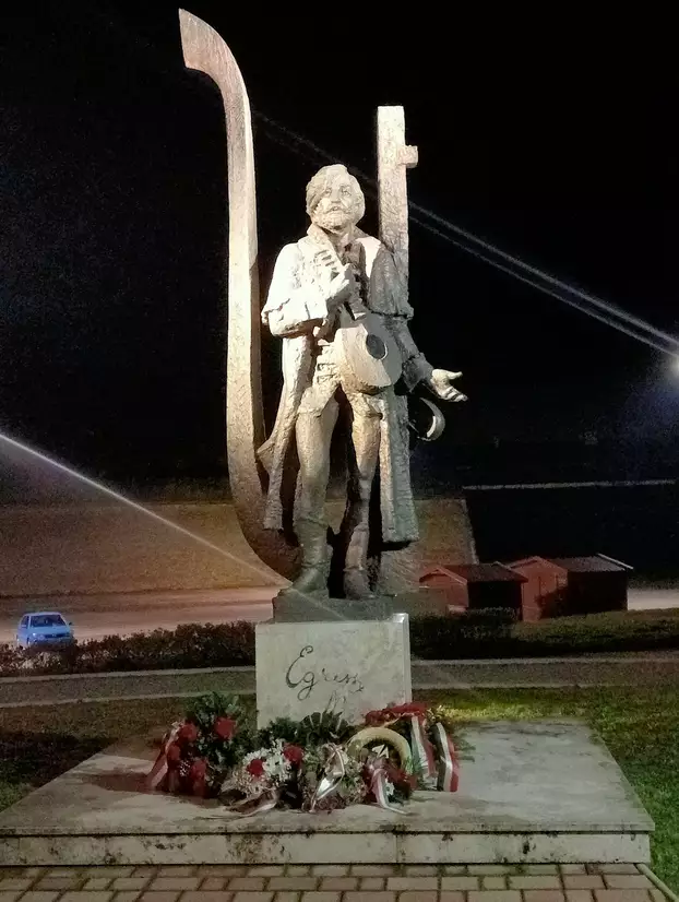  „Nekünk is az egykori helytálló hősökhöz hasonlóan kell viselkednünk...!” - KÉPEKKEL