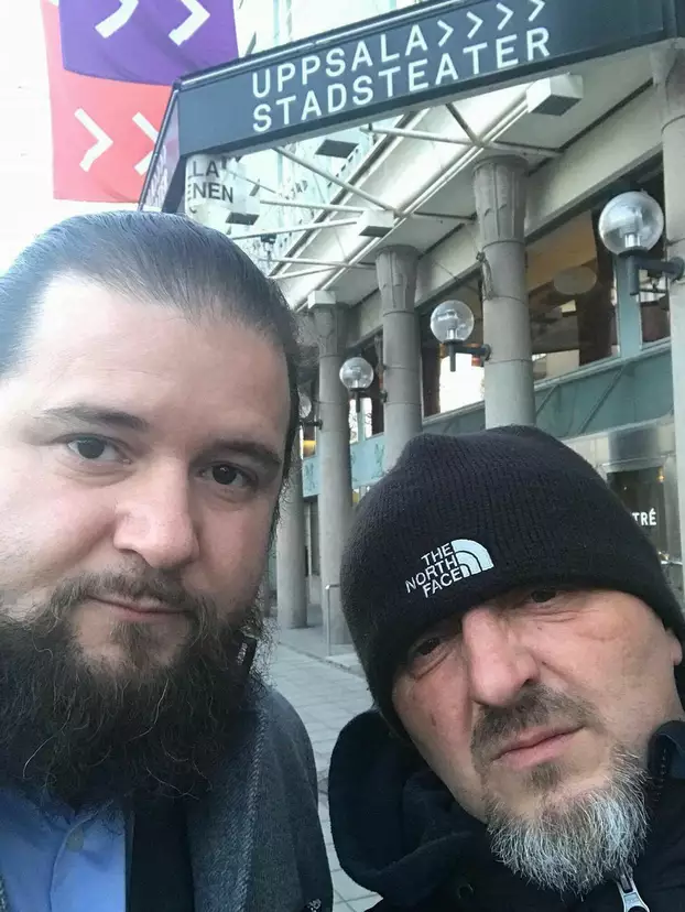 Jónak kell lenni, kabátokat magunk után hagyni, nem tövispalánkokat – felavatták Benkő Géza mozicsillagát – KÉPEKKEL