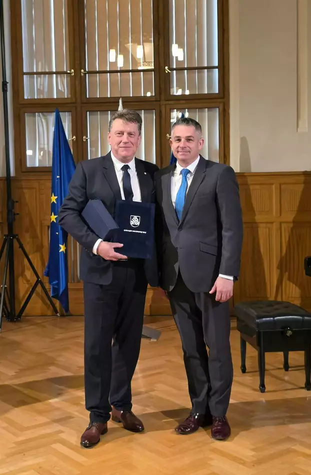 Jutalmazták Nyitra megye idén kiválasztott legkiválóbb pedagógusait - KÉPEKKEL 