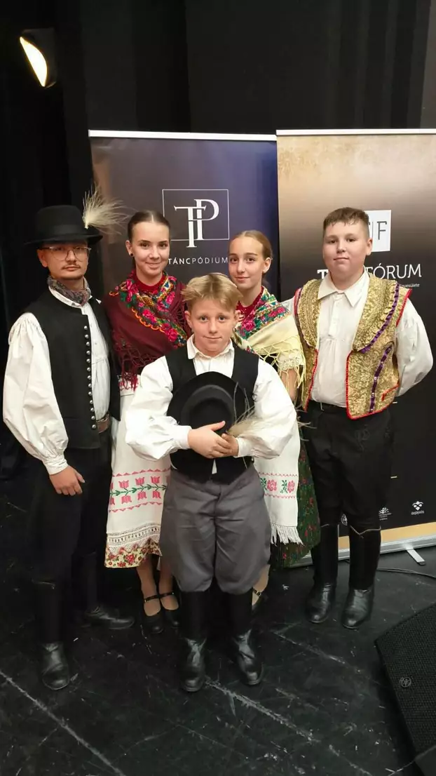 Kiemelkedő eredményt ért el a Mátyus Néptáncműhely a Thália Színházban megrendezésre került a Táncpódium 