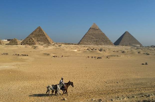 201104061857260.egyiptomi_piramisok.jpg