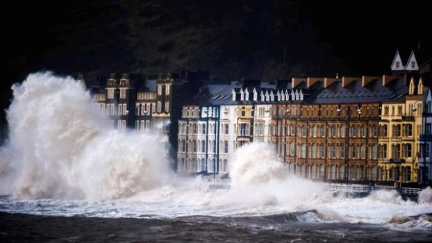 201401062051500.wales01.jpg