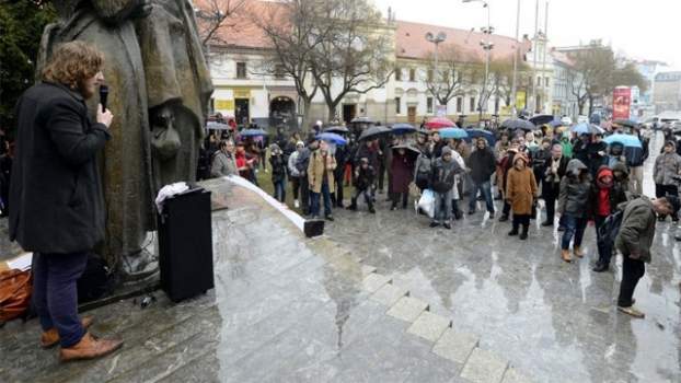 201403151804050.antifa01.jpg