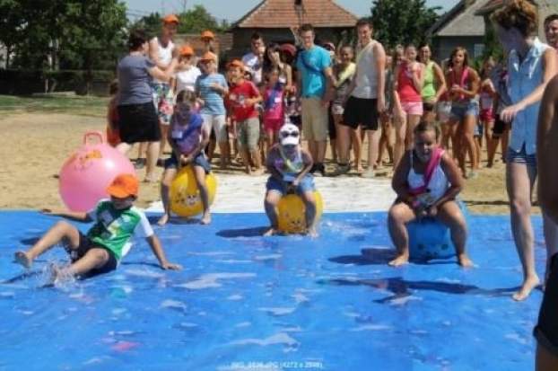 201407311149350.879-Kids_bezig.jpg