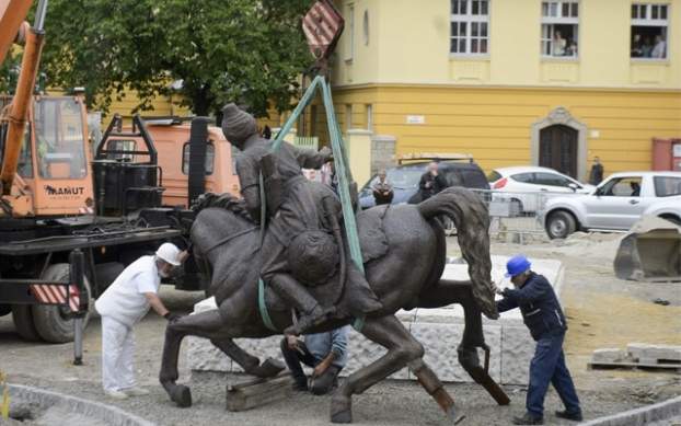 201504281144570.eger01.jpg