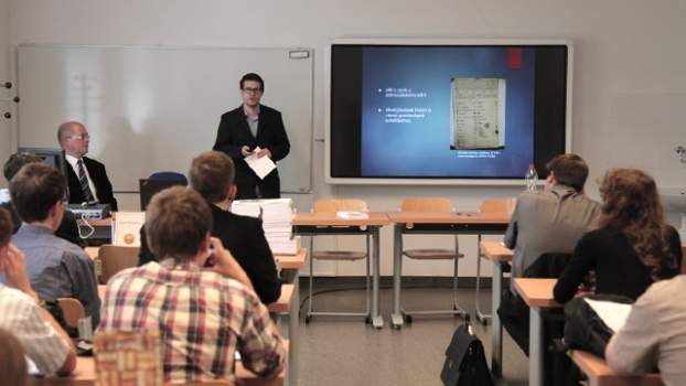 201506021537340.konf01.jpg