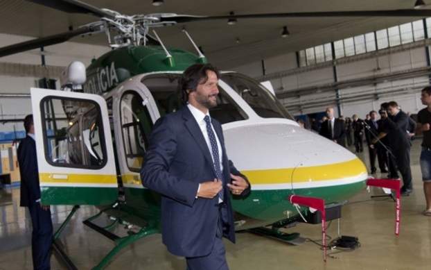 201508171450470.heli01.jpg