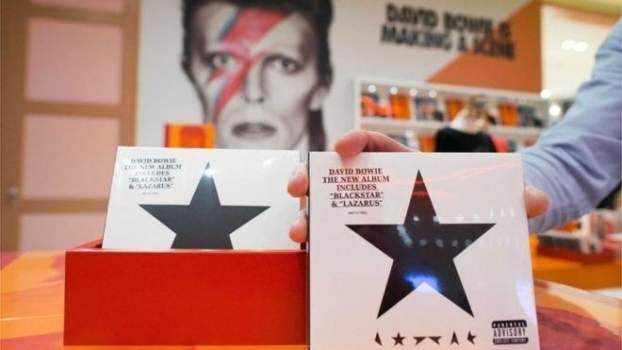 201601181554210.blackstar.jpg