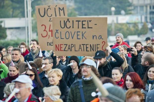 201604141738030.sztrajk01.jpg