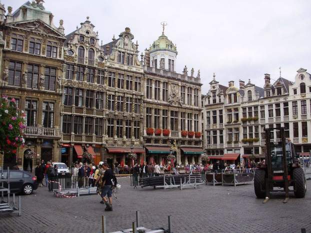201606181018430.Foter-Brusszel.jpg