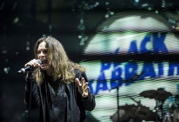 201702051628440.20160602osbourne-ozzy-egyuttes-enekel-enekes.jpg