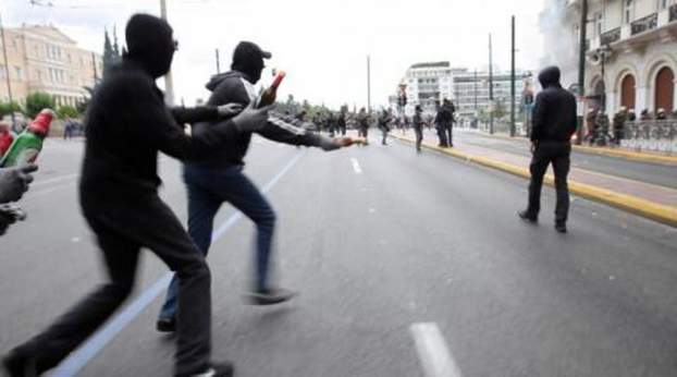 201707262038380.athens_riot.jpg