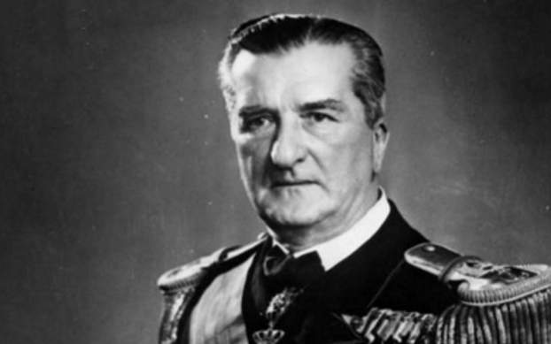 201710141457360.horthy01.jpg
