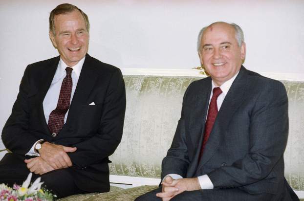 George H.W. Bush Mihail Gorbacsov