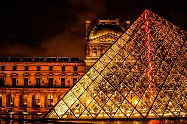a párizsi Louvre