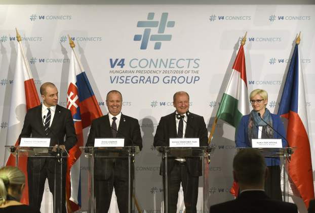 A visegrádi országok védelmi minisztereinek találkozója