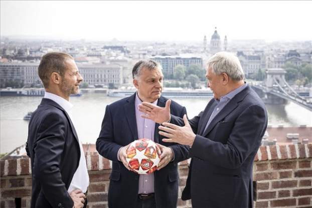 Orbán Viktor az UEFA elnökével
