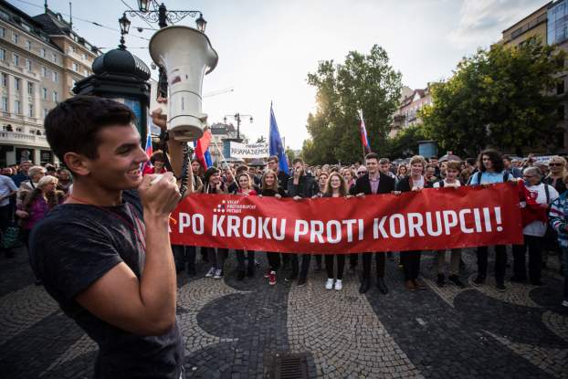 korrupcioellenes-harc.jpeg