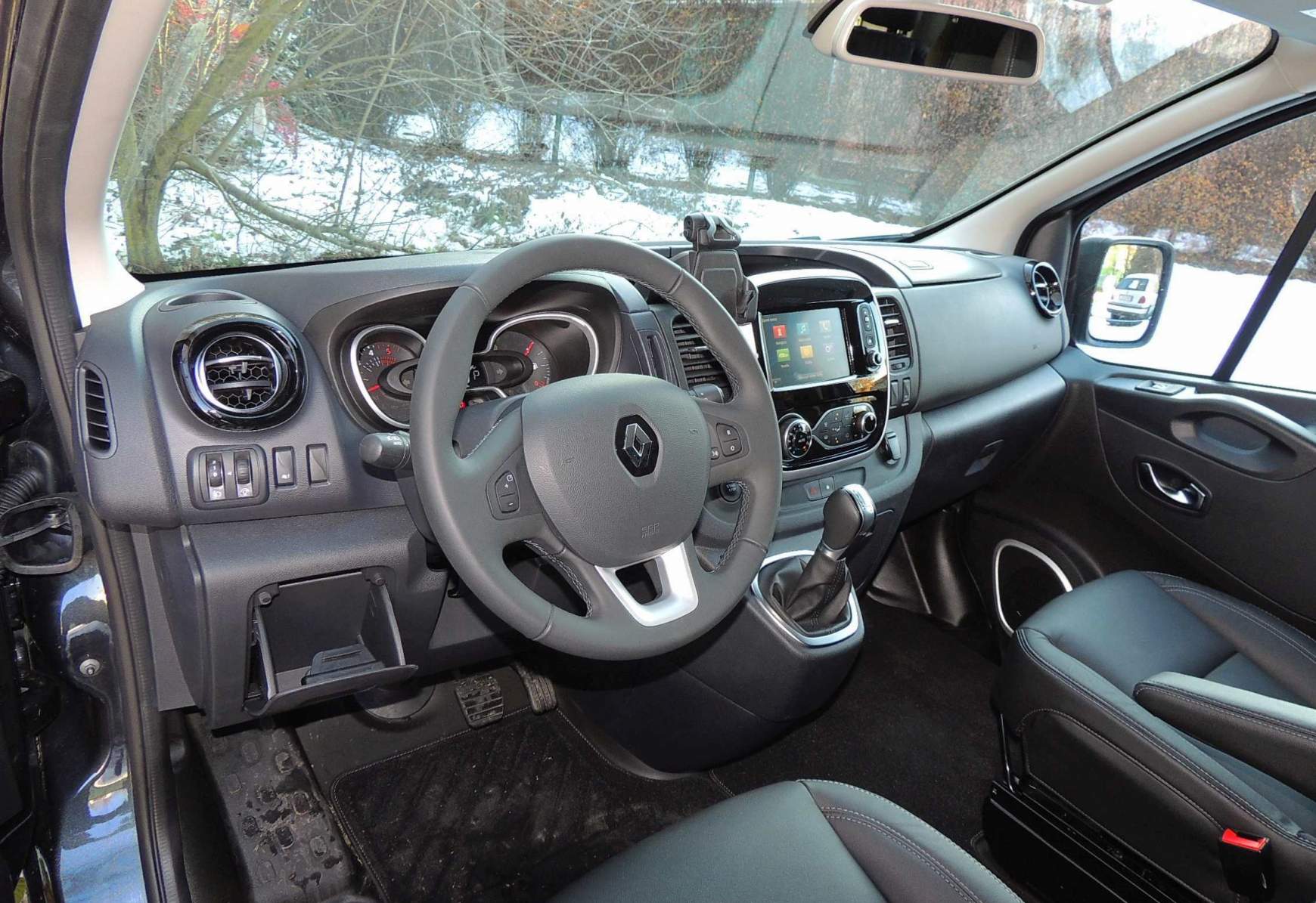 Renault Trafic SpaceClass 145 dCi EDC