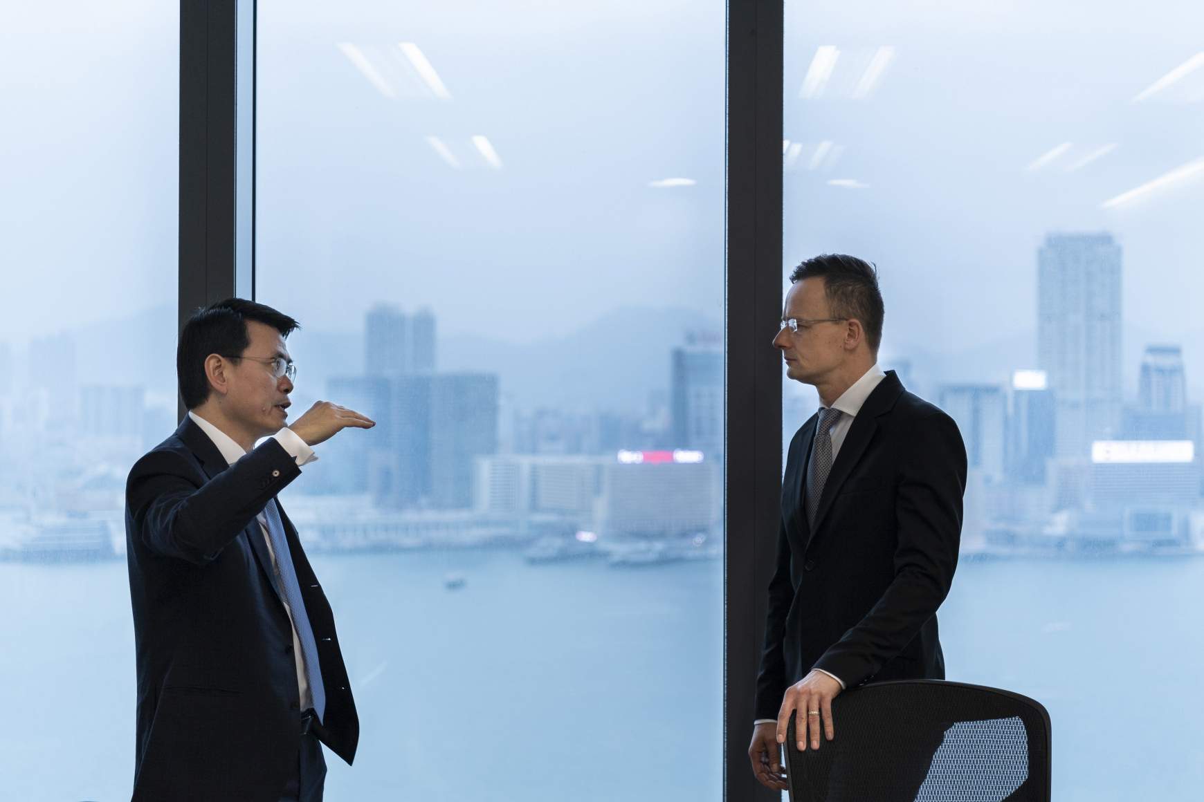 Szijjártó Hongkongban
