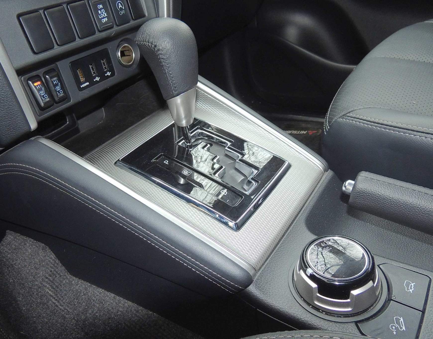 Mitsubishi L200 2.3 DI-D Instyle