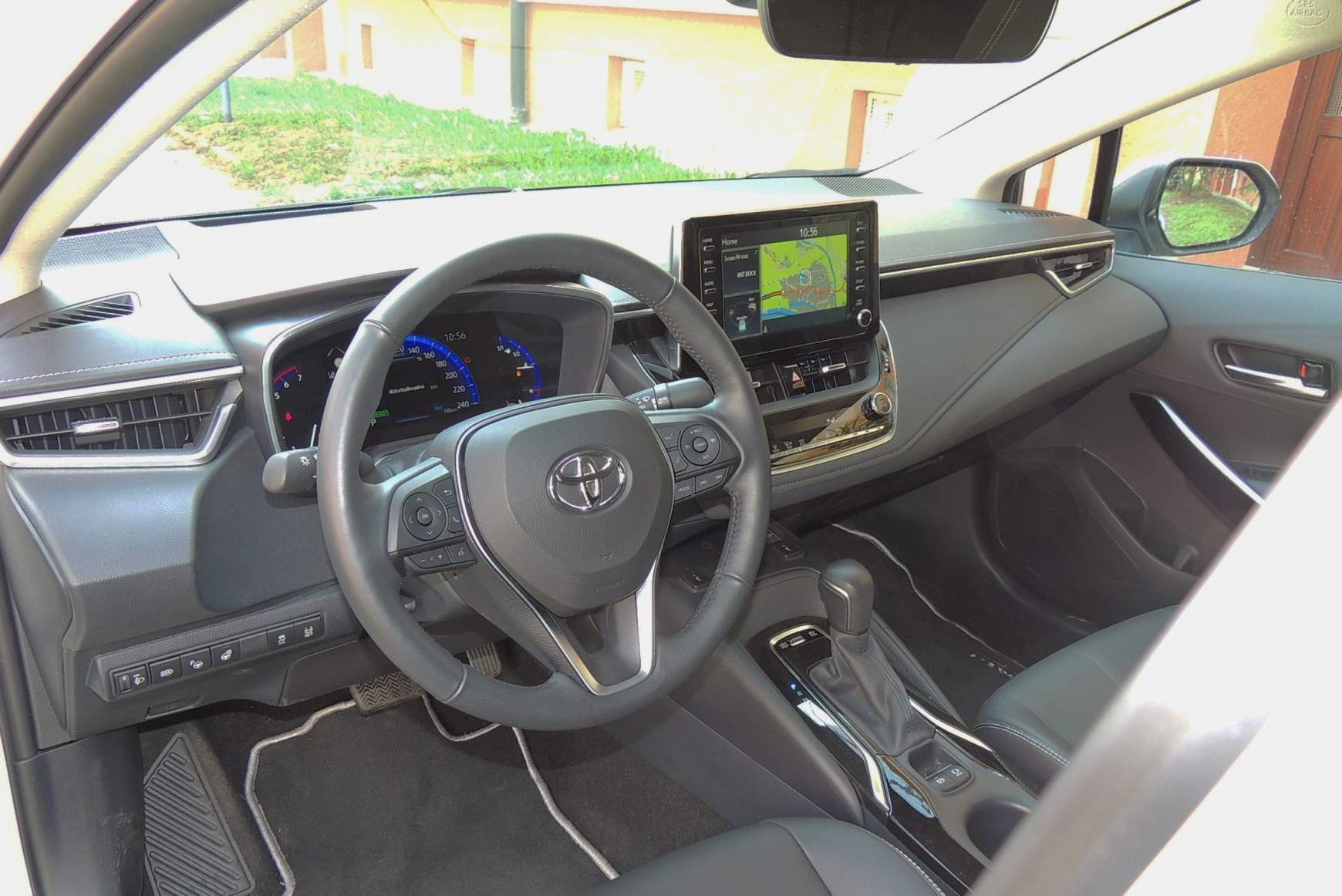 Toyota Corolla 1.8 Hybrid Executive