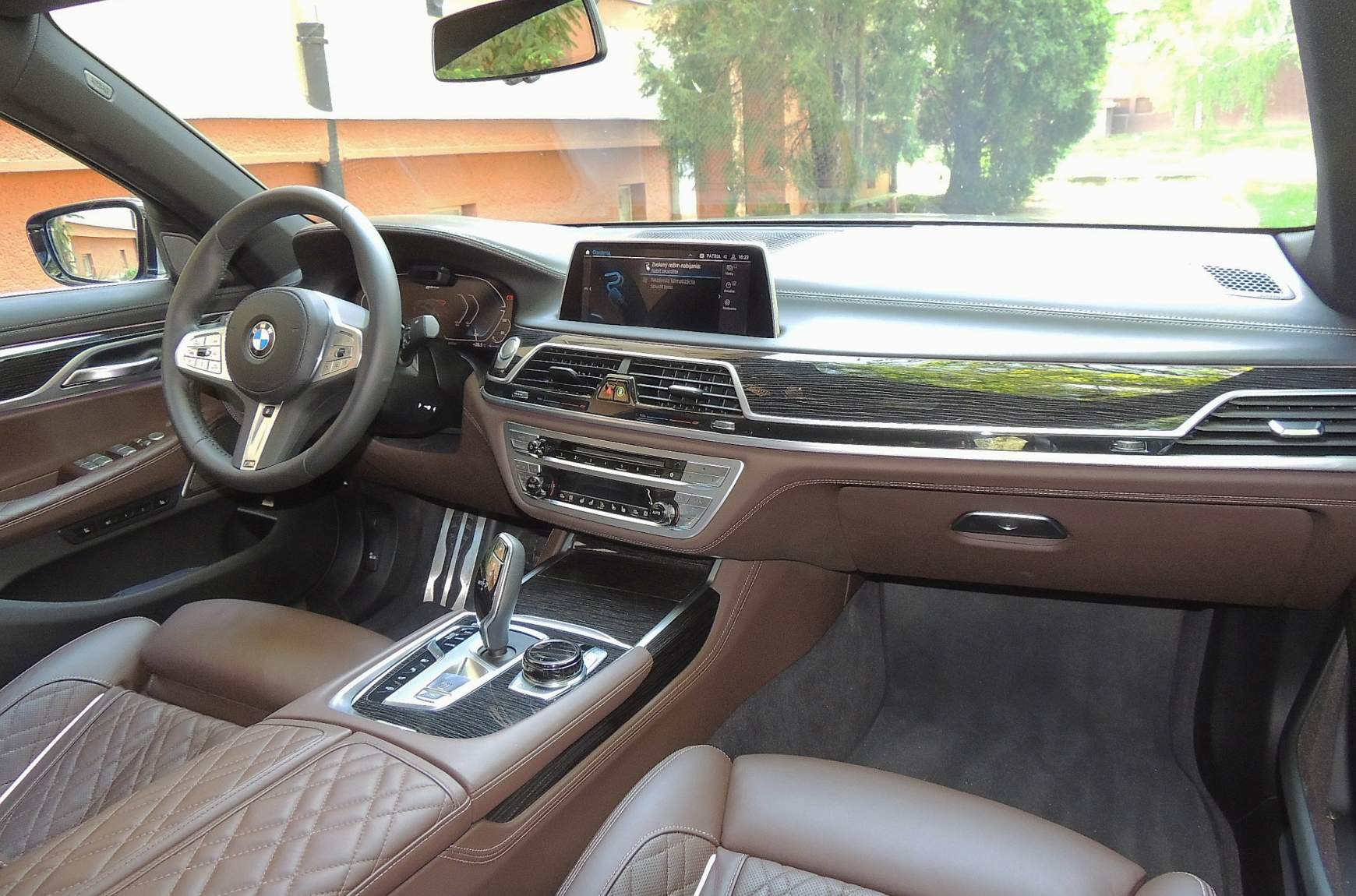 BMW 745Le xDrive