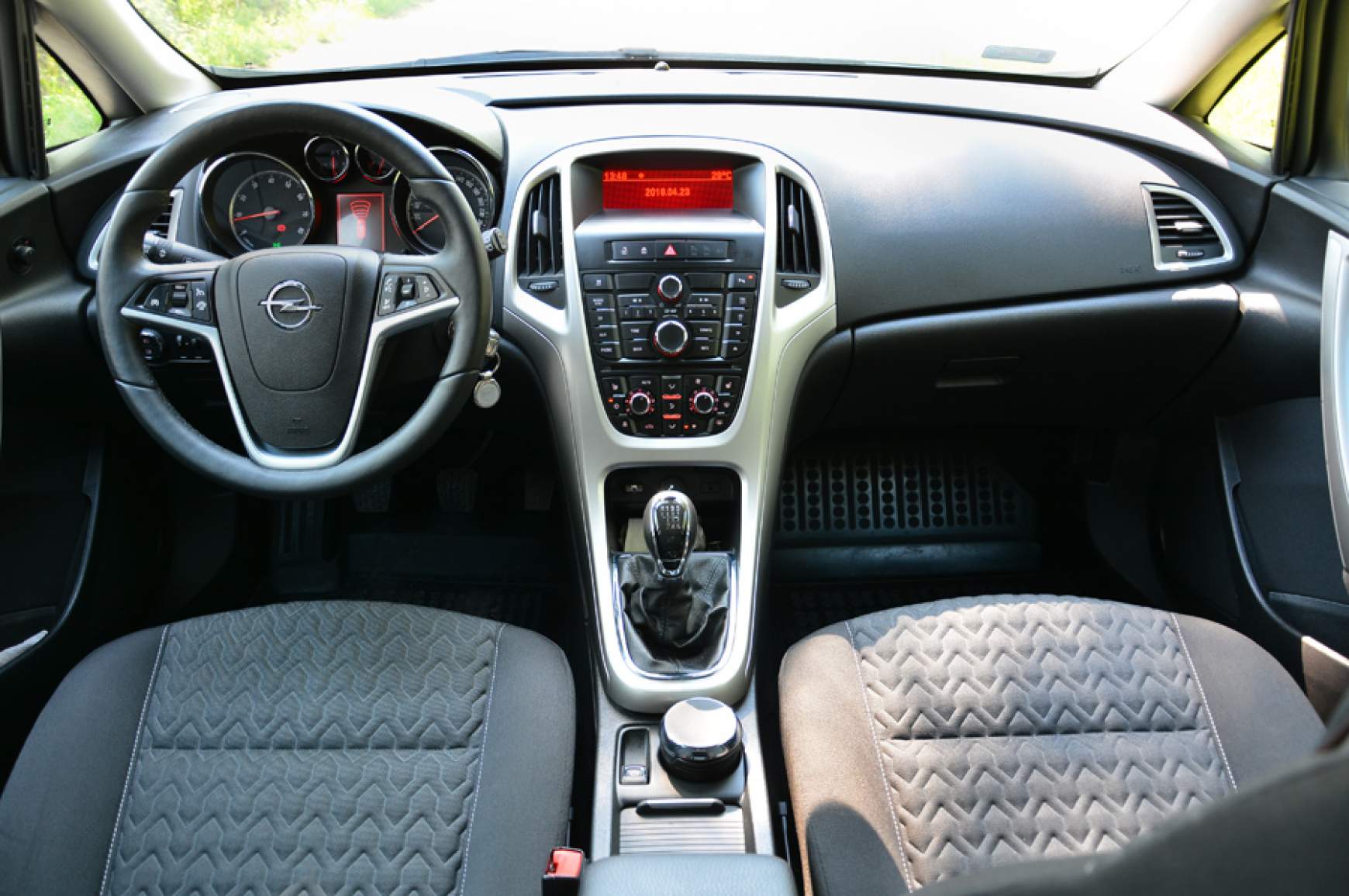 Opel Astra 1,4T Elegance