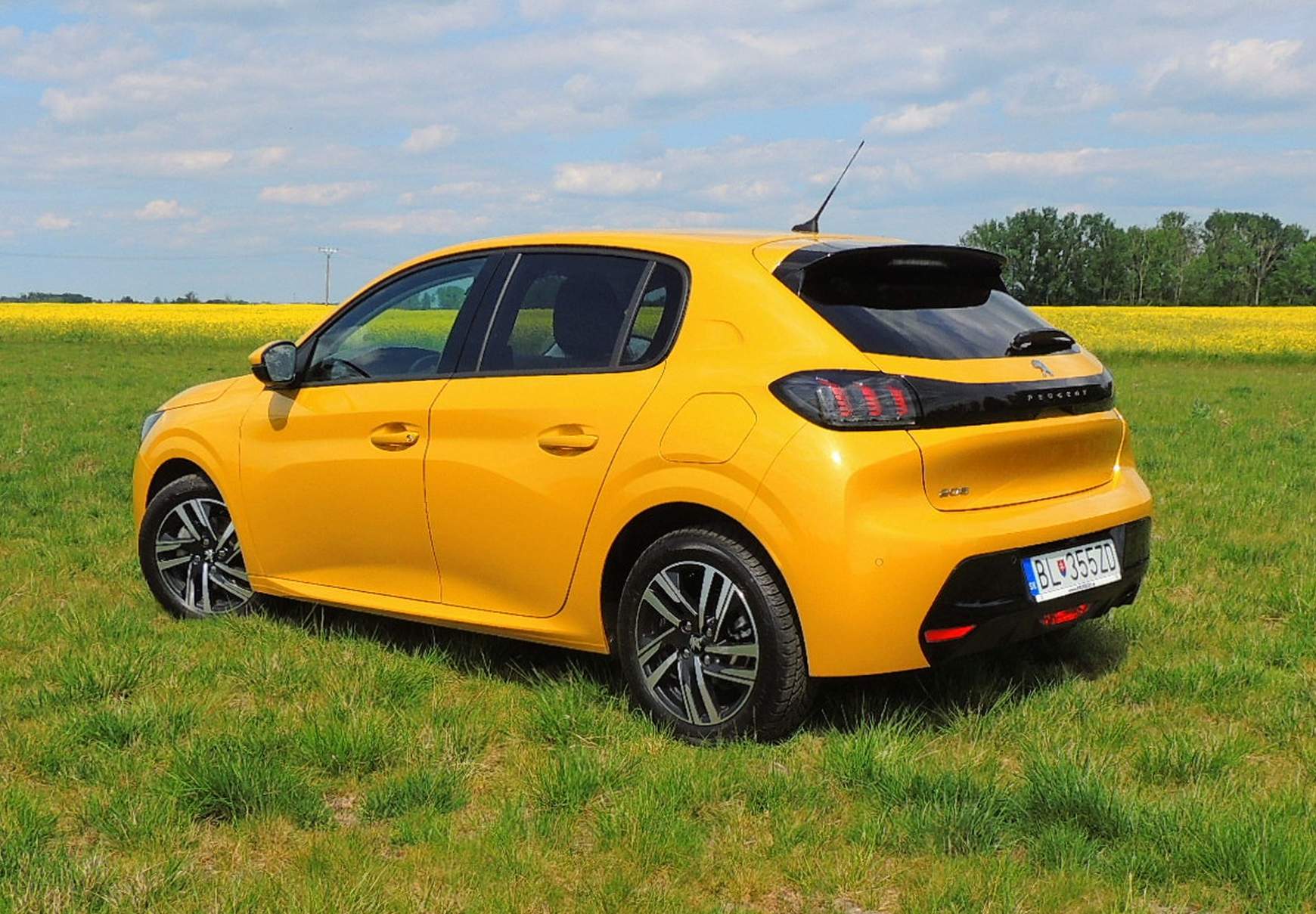 Peugeot 208 