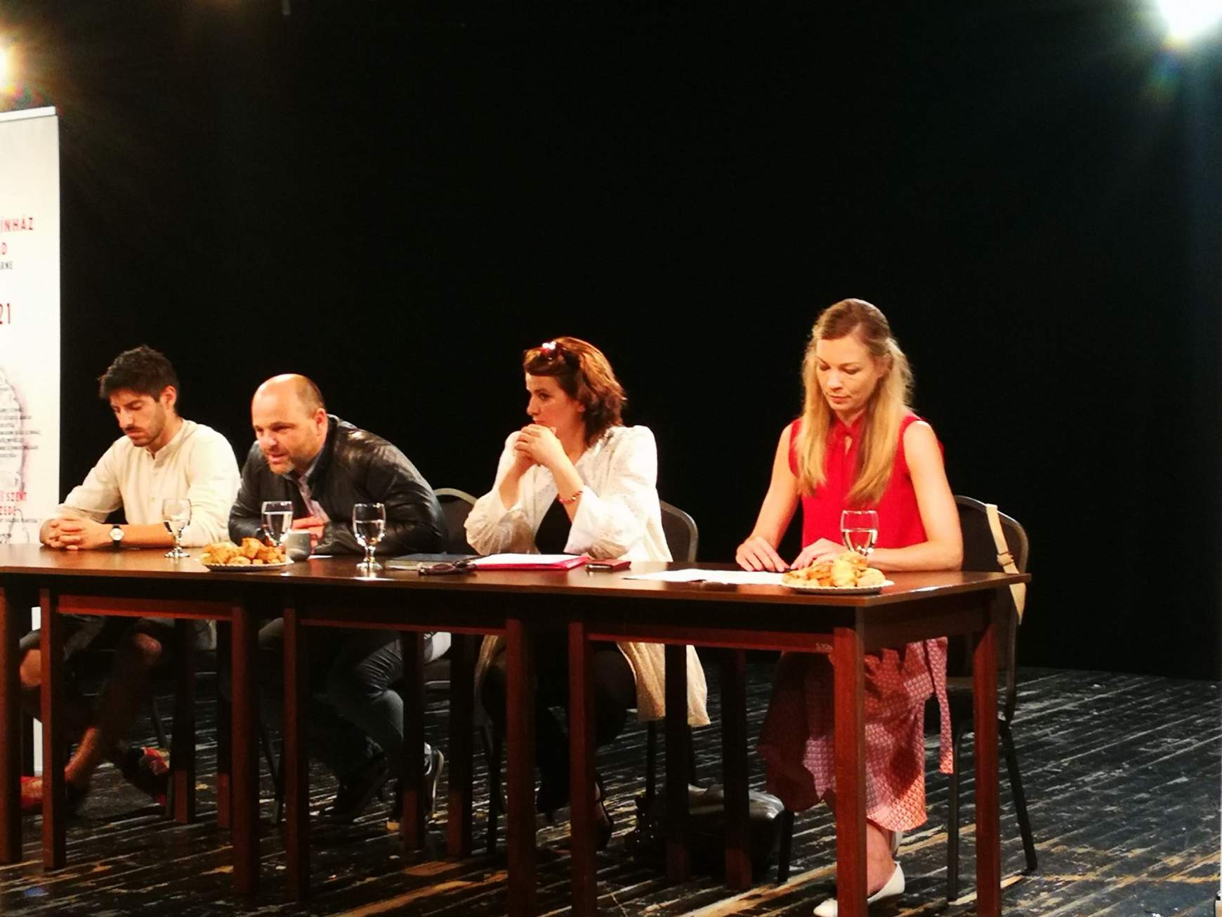 Évadnyitó a Komáromi Jókai Színházban: Benkő Gézáról nevezik el a stúdiószínpadot