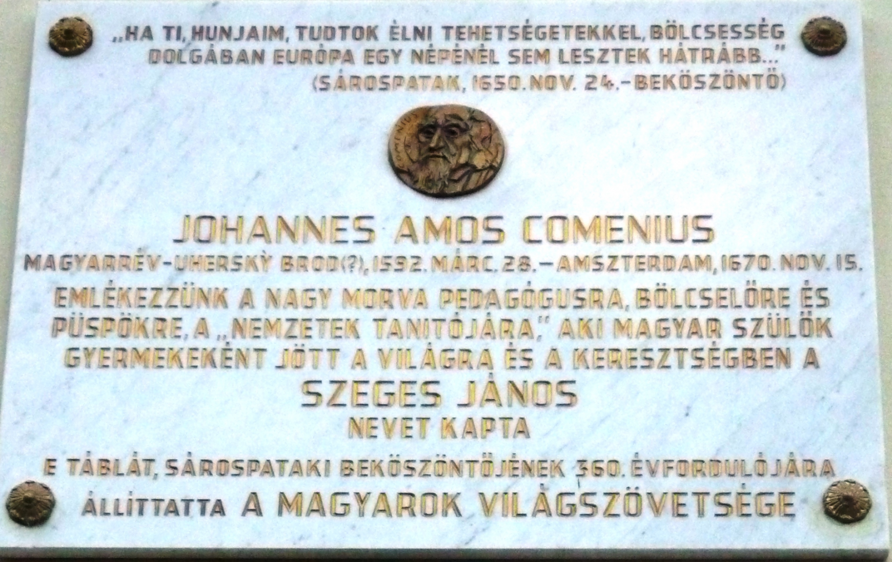 Új ismeretekkel is szolgál Csámpai Ottó „népek tanítómesteréről“ írt új kötete