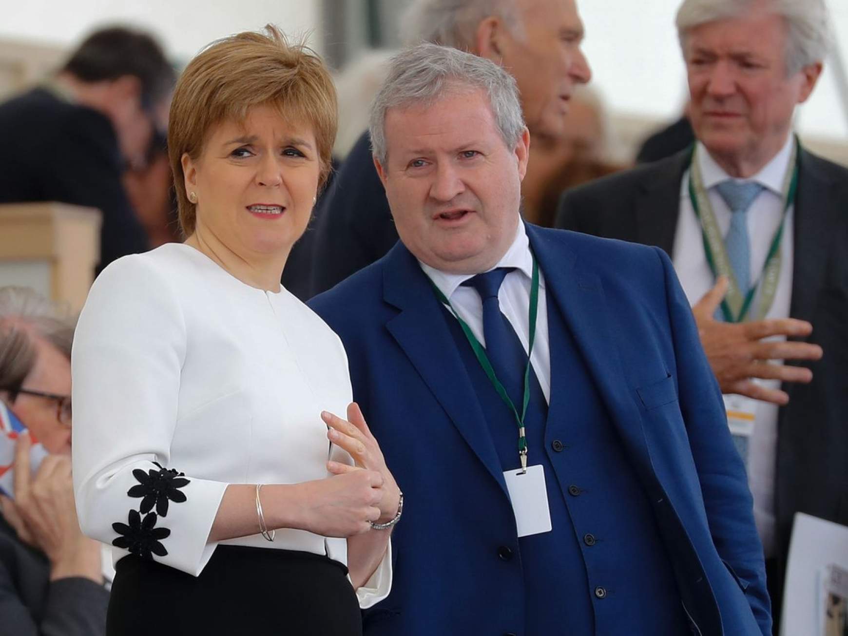 Nicola Sturgeon miniszterelnök és Ian Blackford pártelnök