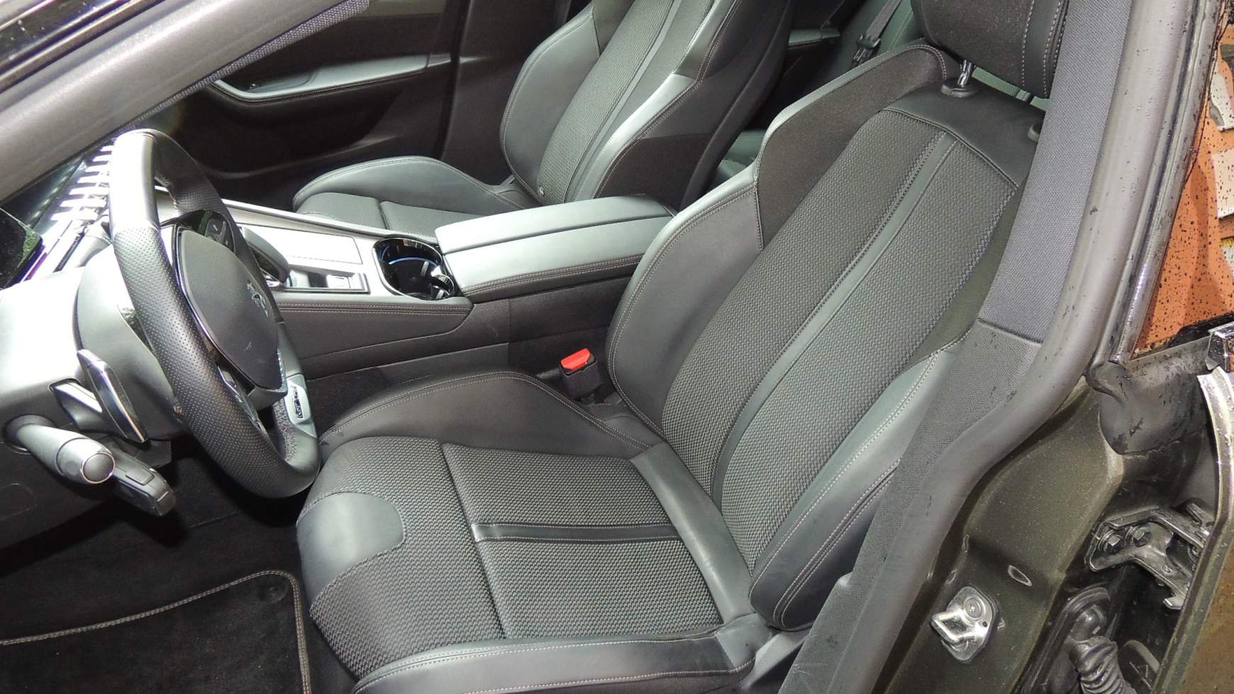 peugeot-508-sw-hybrid-gtl-06