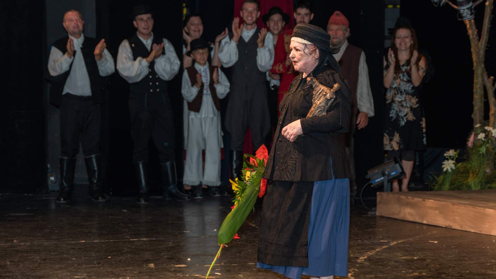 Varsányi Mari, aki immár a Komáromi Jókai Színház Örökös Tagja