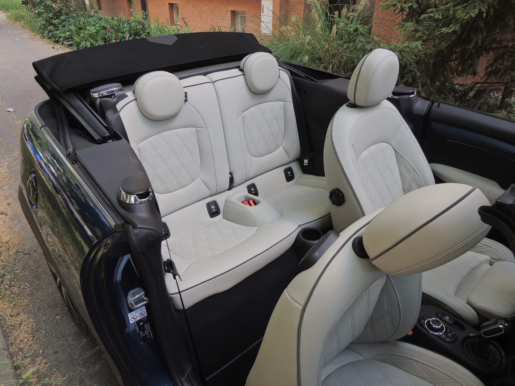 mini-cooper-s-cabrio-10