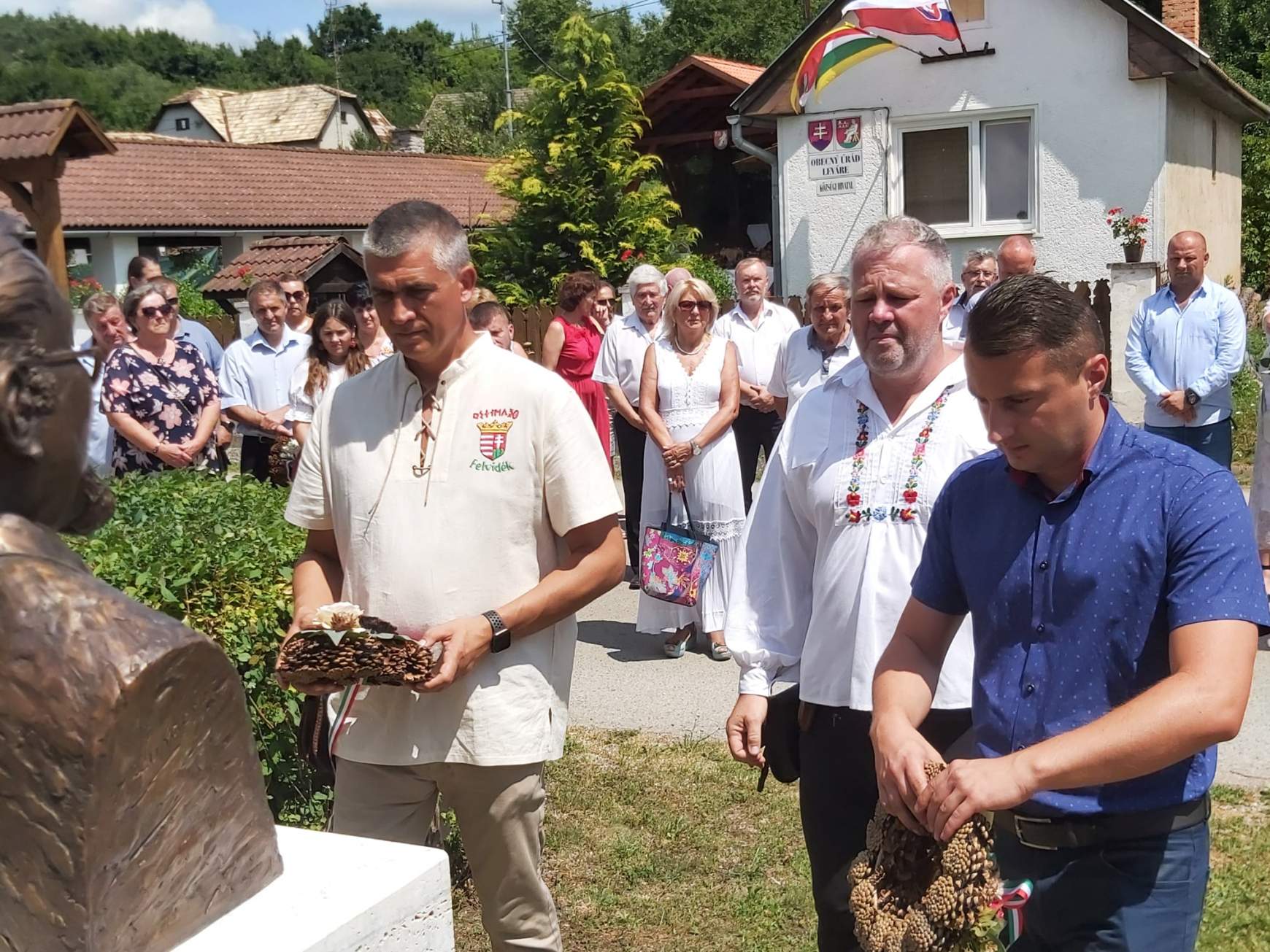 Újváry szoboravató