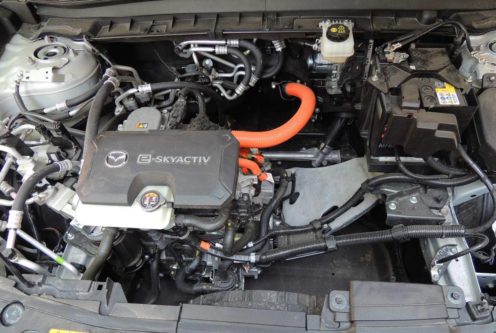 mazda-mx-30-08