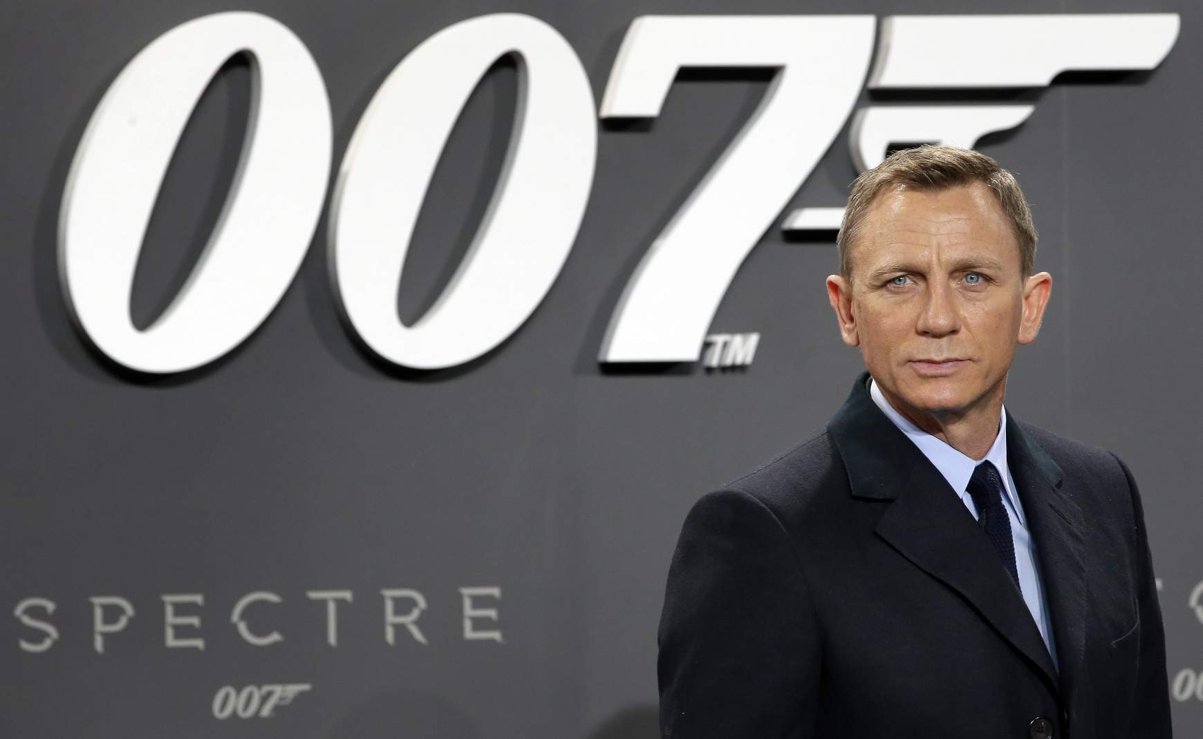 Daniel Craig